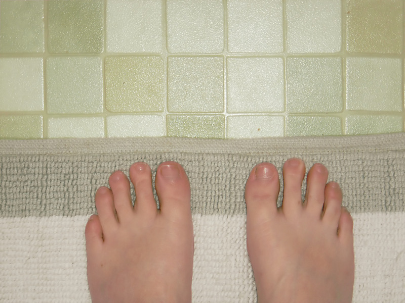 Bathroom Cleaning Hacks to Save Time