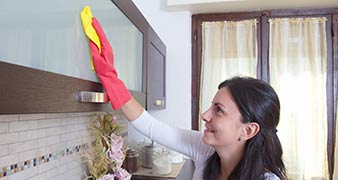 E14 curtain cleaning Leamouth